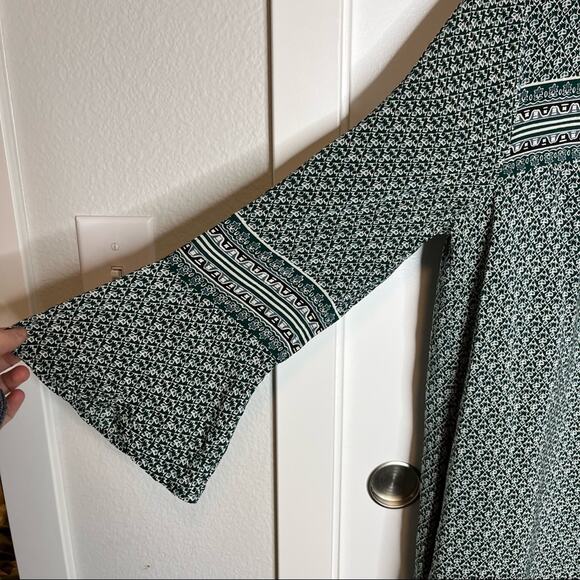 Women's Blue Starland Bell Sleeve Shift Dress Bandana Floral Size Small - Picture 4 of 7